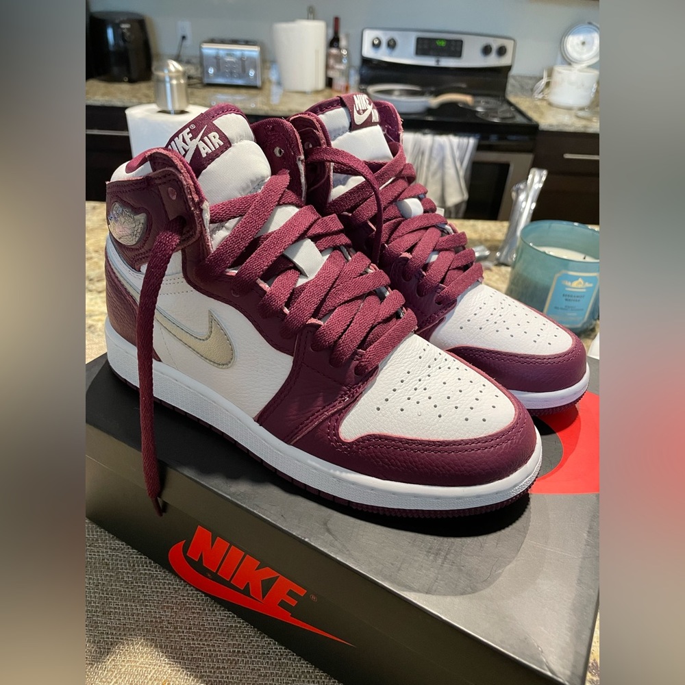 Nike Jordan 1 High Bordeaux